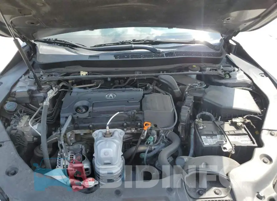 19UUB1F3XHA007824 Photo# 11