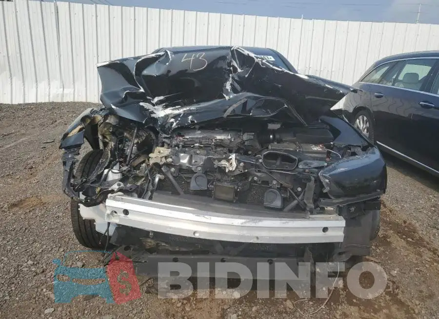 19UUB3F69JA005672 Photo# 5