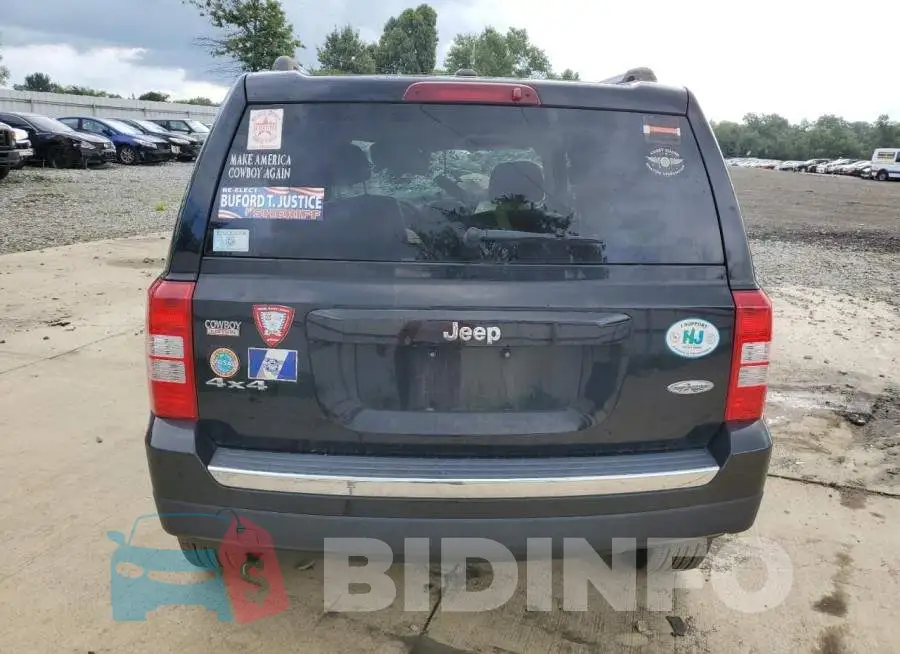 1C4NJRFB0HD210831 Photo# 6