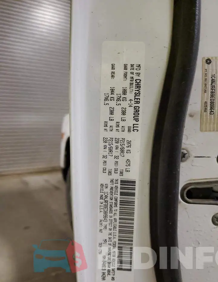 1C4NJRFB9ED809643 Photo# 12