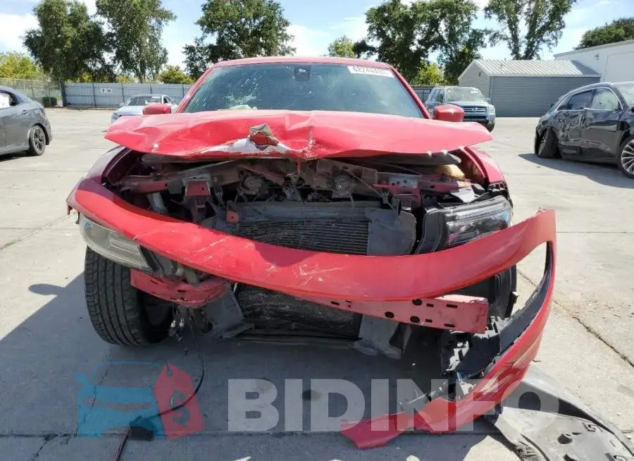 2C3CDXBG9FH870715 Photo# 5