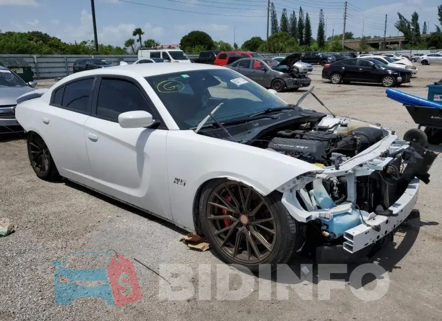 2C3CDXGJ7KH572193 Photo# 4