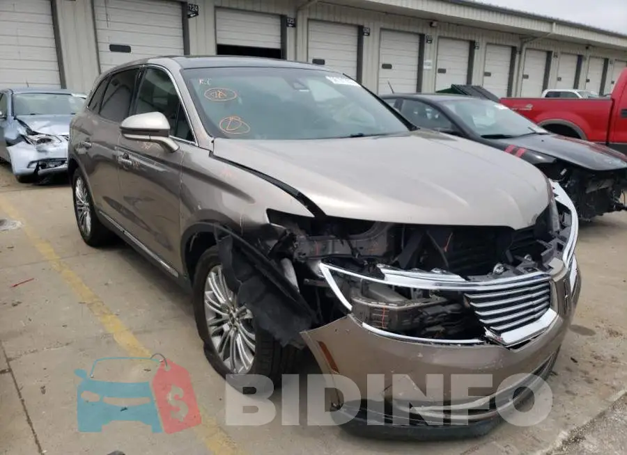 2LMPJ8LR7JBL38791 Photo# 4