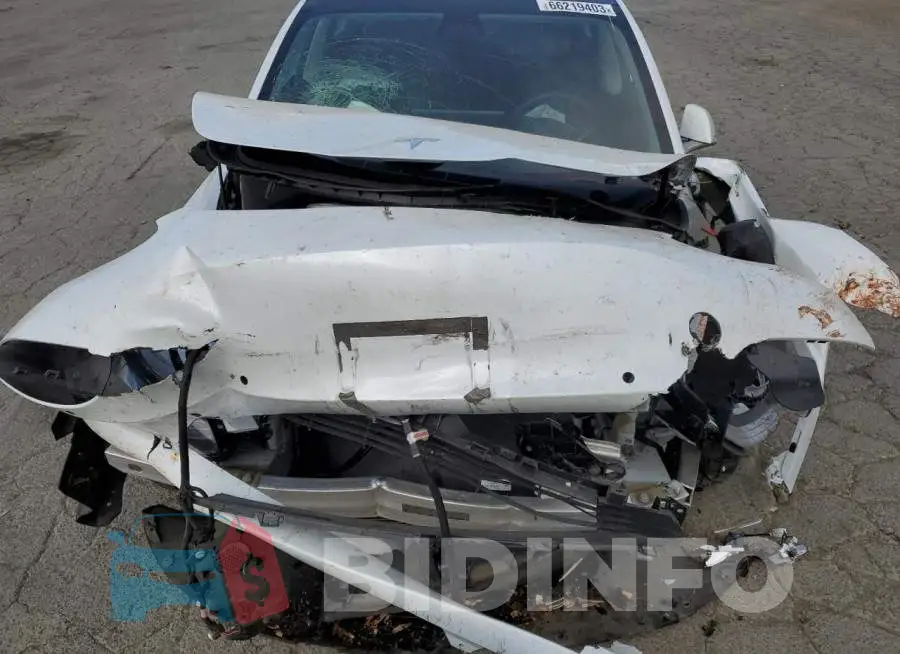 5YJ3E1EA6KF190526 Photo# 11