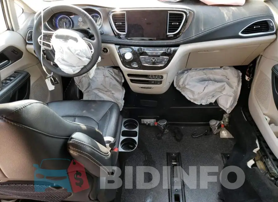 2C4RC1BG6NR160332 Photo# 8