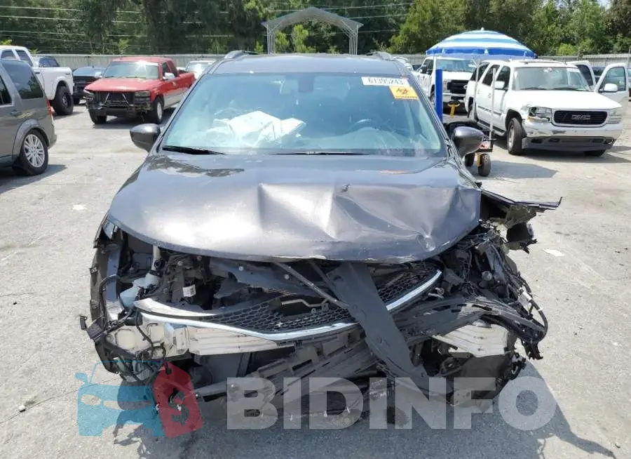 2C4RC1BGXLR285783 Photo# 5