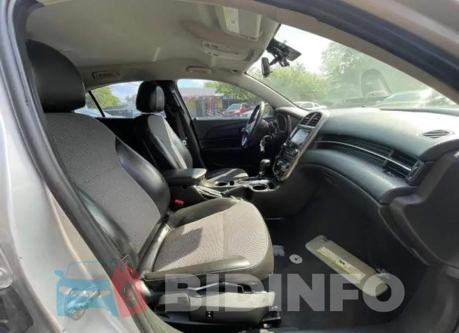1G11D5SL3FF162670 Photo# 5