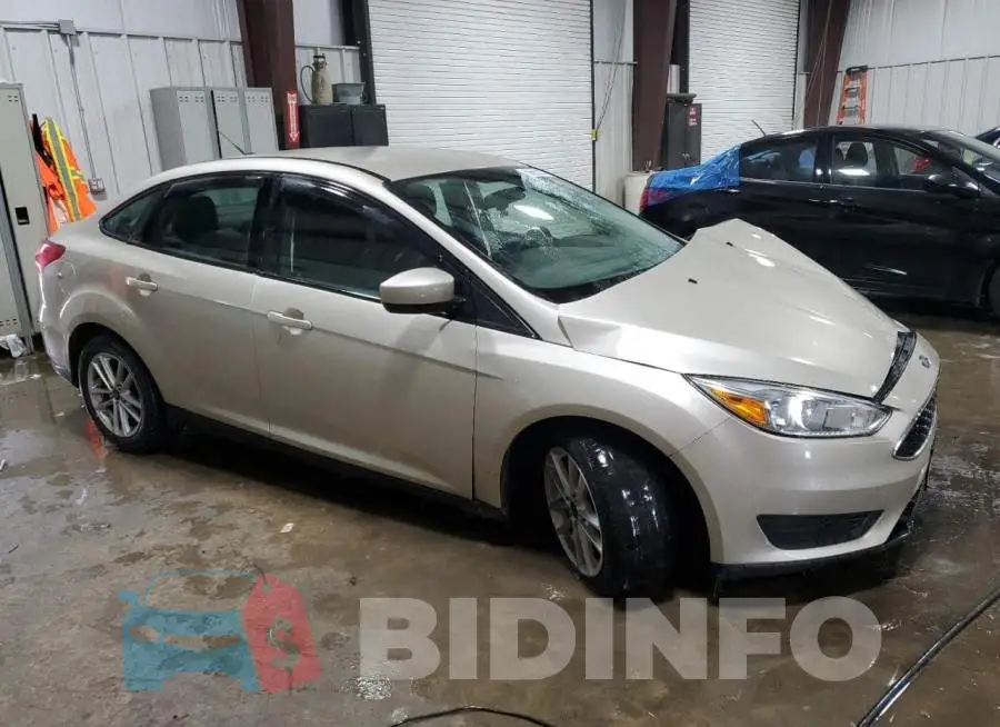 1FADP3FE3JL239503 Photo# 4