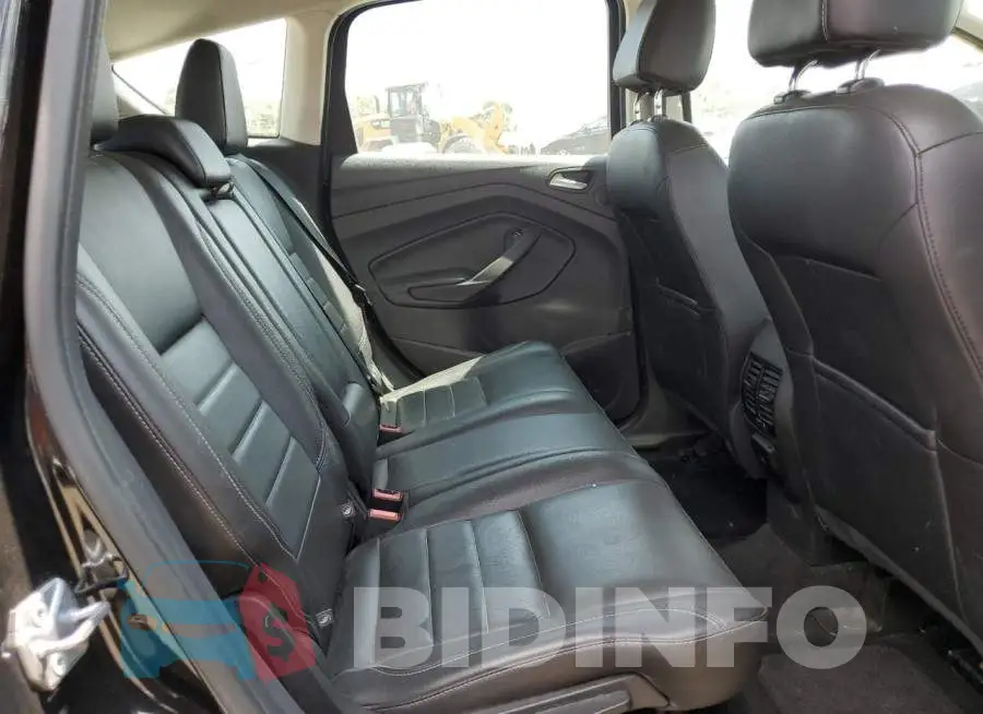 1FADP5CU3GL106904 Photo# 10