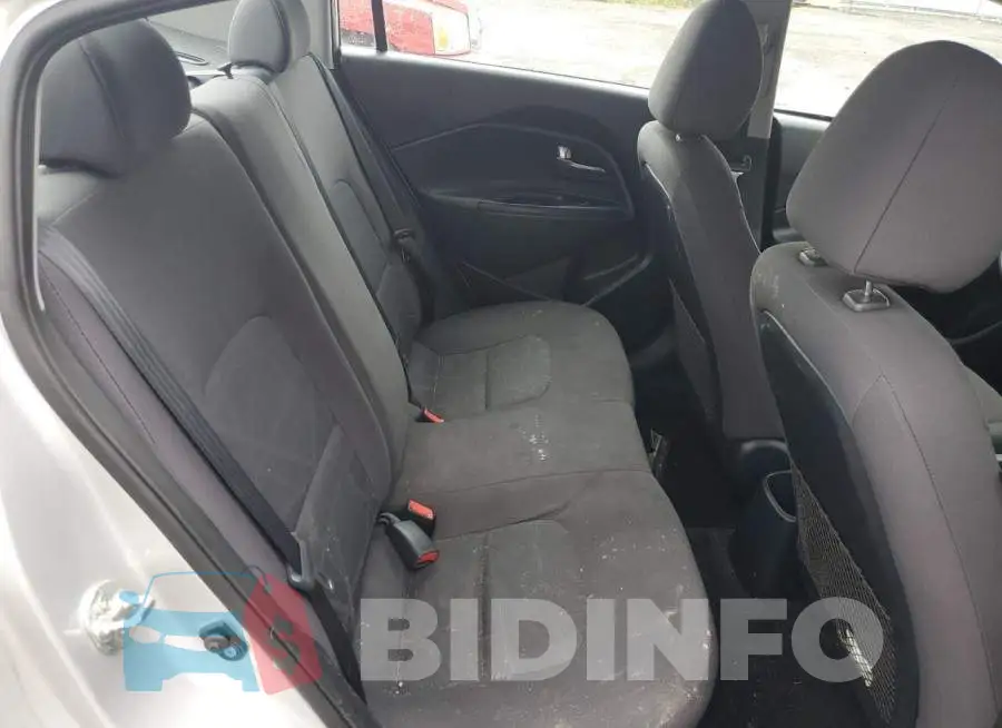 KNADM4A34E6372268 Photo# 10
