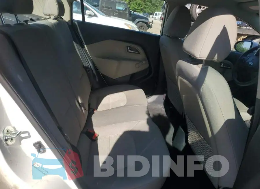 KNADM4A37G6686712 Photo# 10
