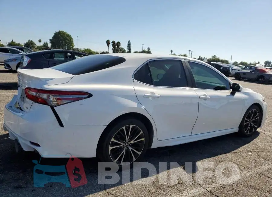 4T1B11HK4JU631146 Photo# 3