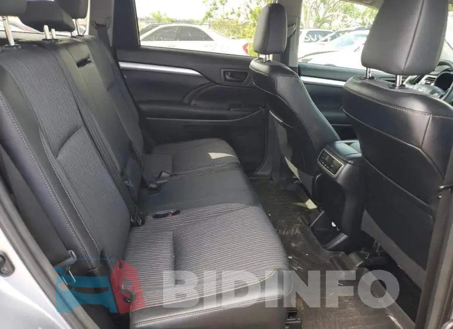 5TDZKRFH9GS149596 Photo# 10