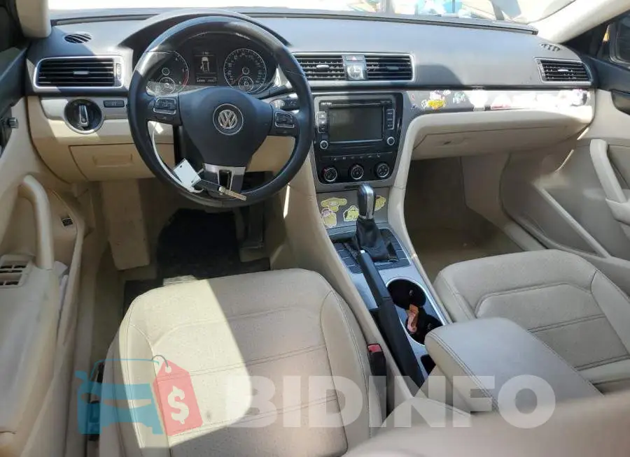 1VWBN7A3XEC003227 Photo# 8