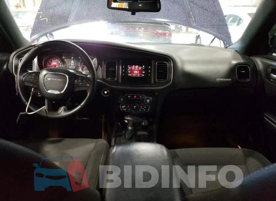 2C3CDXBG5FH880917 Photo# 8