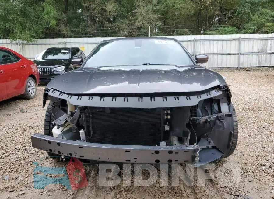 2C3CDXHG8FH715533 Photo# 5