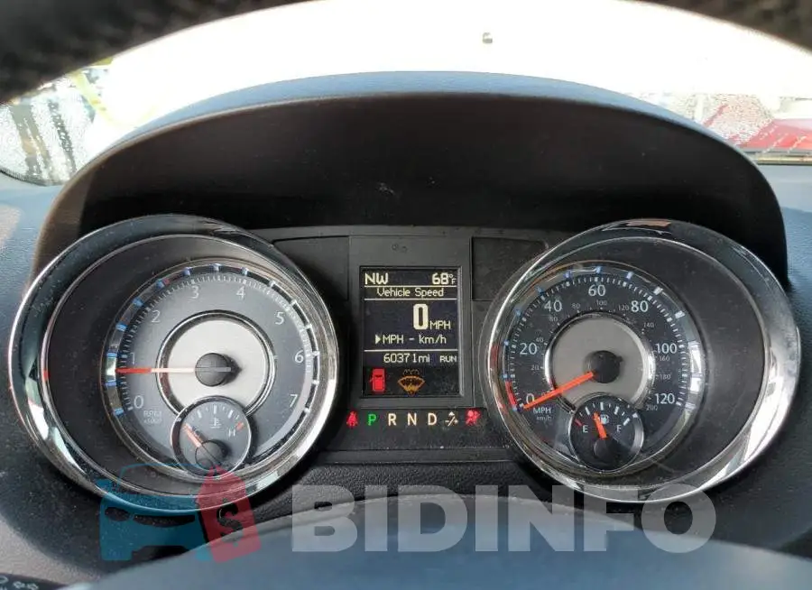2C4RC1BGXFR727062 Photo# 9
