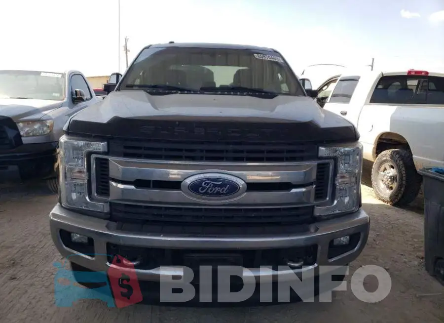 1FT7W2B69JEB58951 Photo# 5
