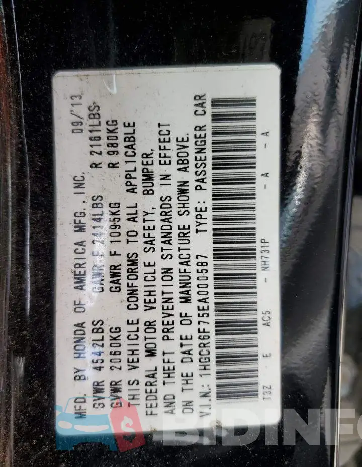 1HGCR6F75EA000587 Photo# 10