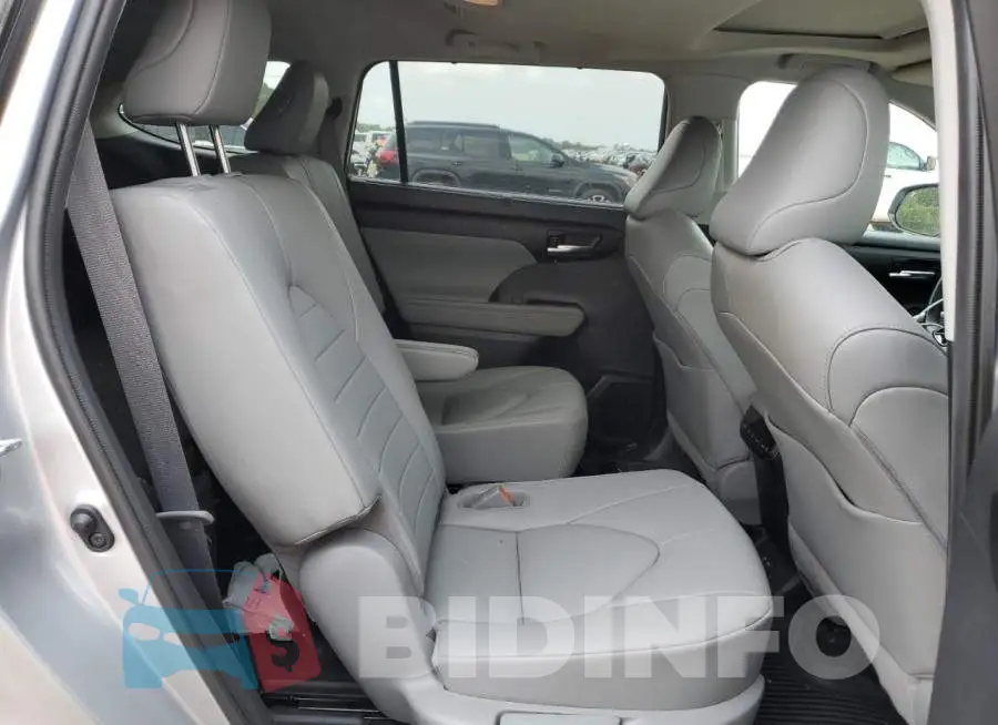 5TDGZRAH5LS511878 Photo# 10