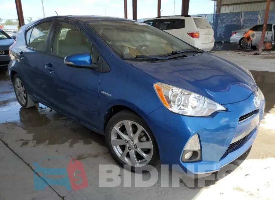 JTDKDTB39E1075495 Photo# 4