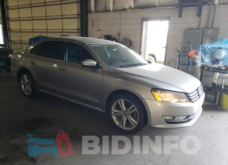 1VWBN7A39EC061281 Photo# 4