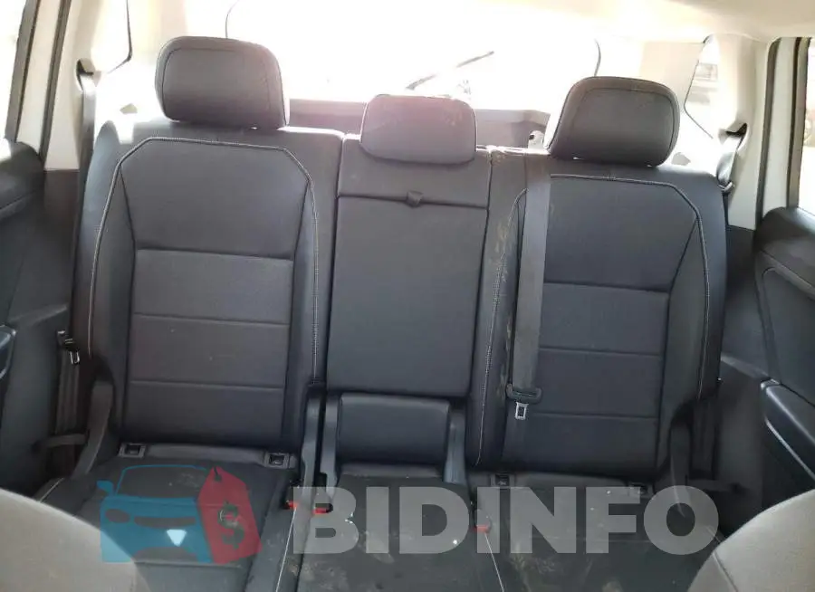 3VV2B7AX3MM021677 Photo# 10