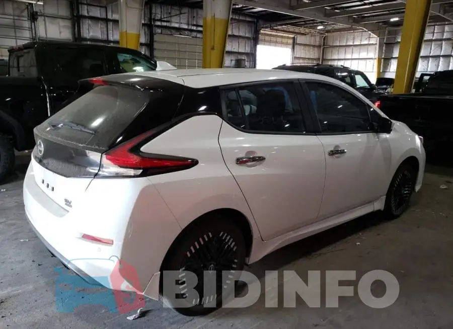 1N4CZ1CV5PC552933 Photo# 3