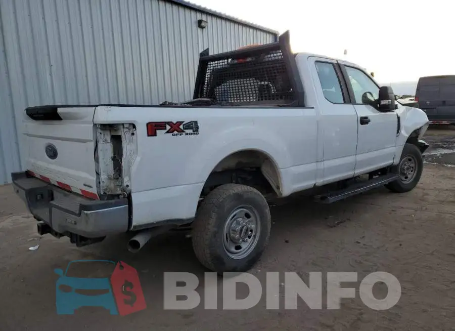 1FT7X2B68KEG78315 Photo# 3