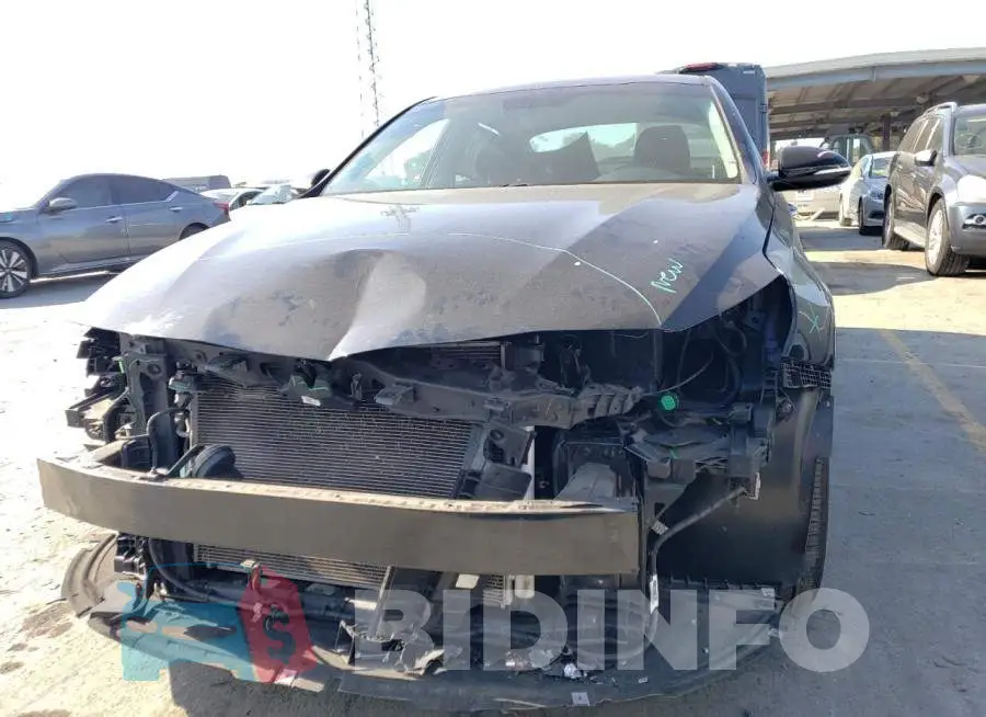 5XXGT4L31JG177708 Photo# 5