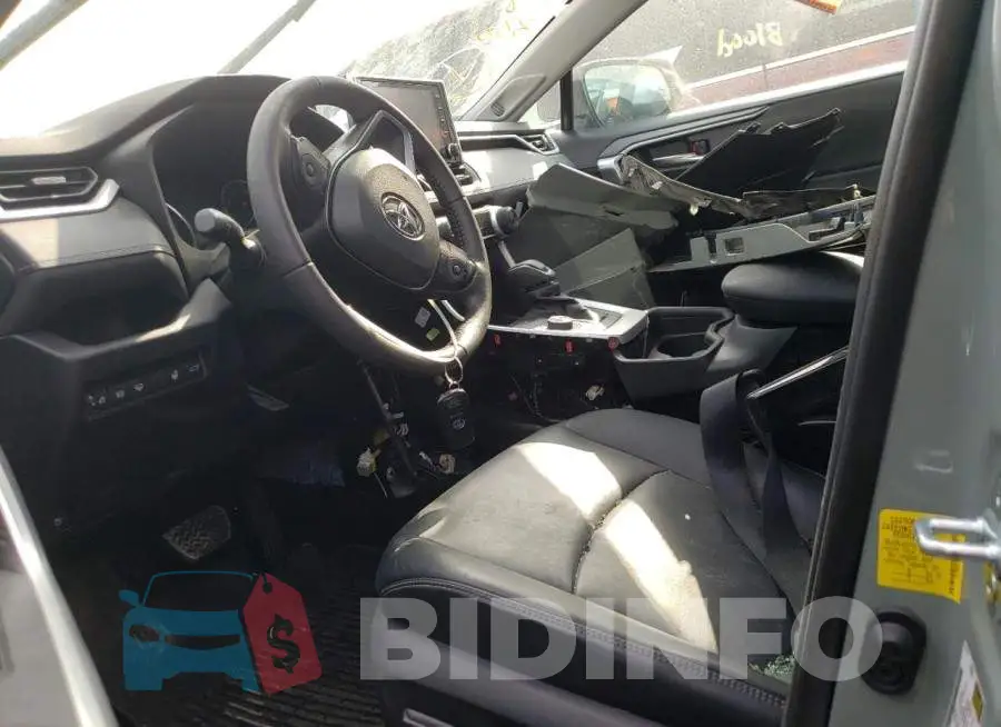 2T3B6RFV7MW018737 Photo# 7
