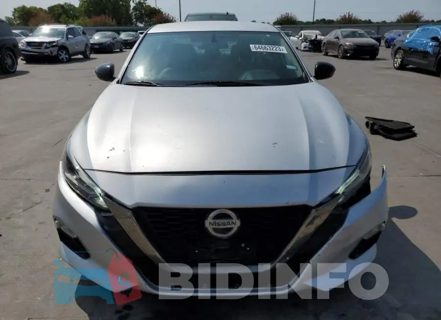 1N4BL4CV9KC169052 Photo# 5