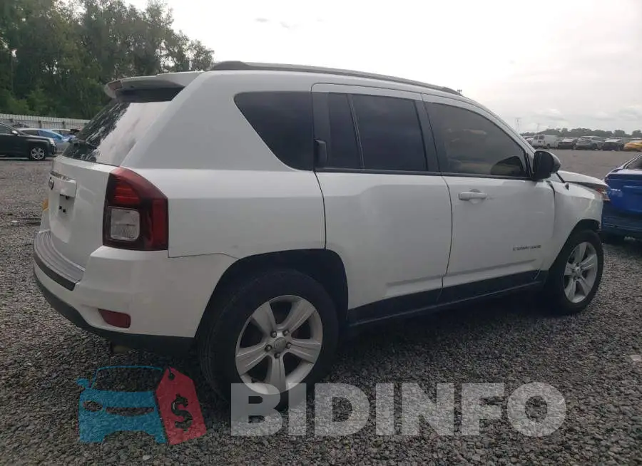 1C4NJCBA1HD124759 Photo# 3