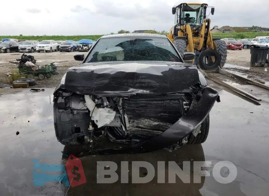 2C3CDXCT6FH825517 Photo# 5