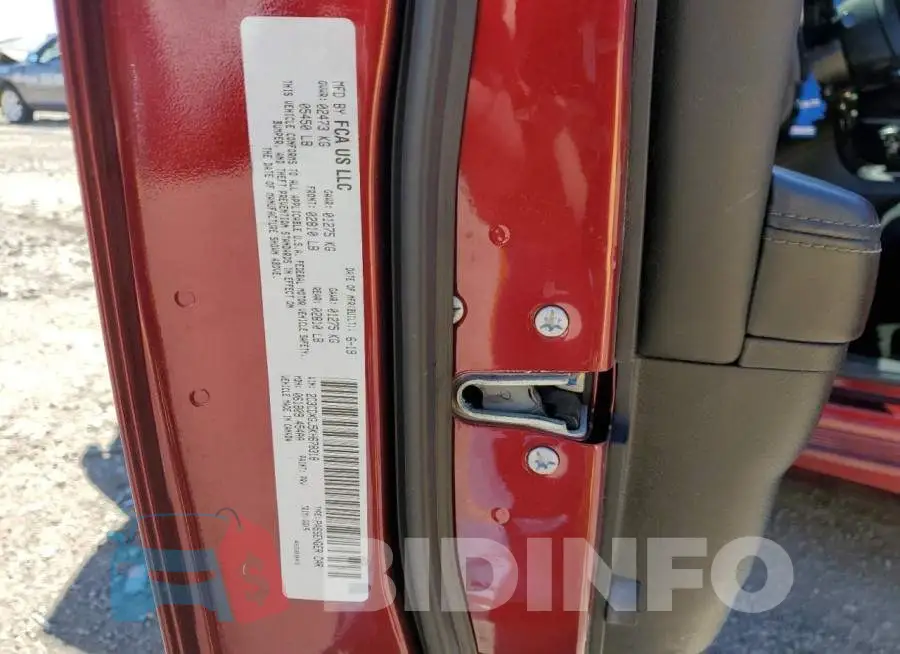 2C3CDXGJ5KH678318 Photo# 12