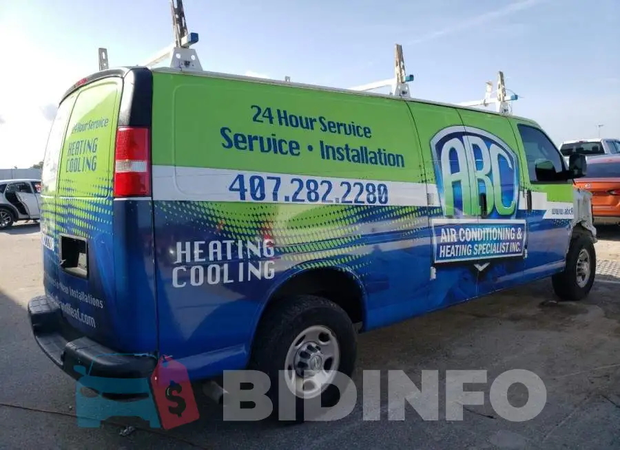 1GCWGBFG3J1206110 Photo# 3