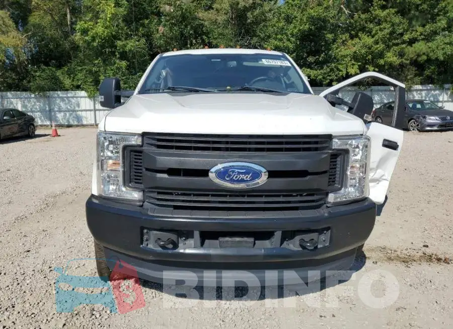 1FT7W2B68JEB02886 Photo# 5