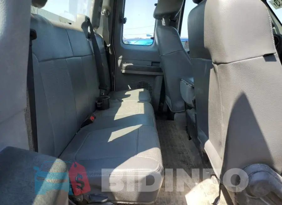 1FT7X2A60GEB20273 Photo# 10