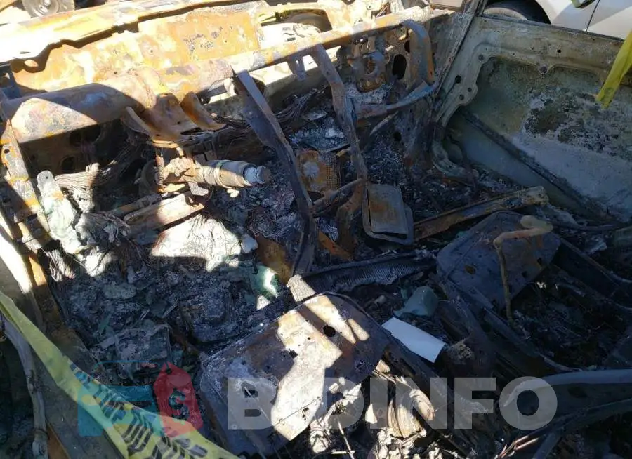 3FADP4EJ1FM127020 Photo# 8