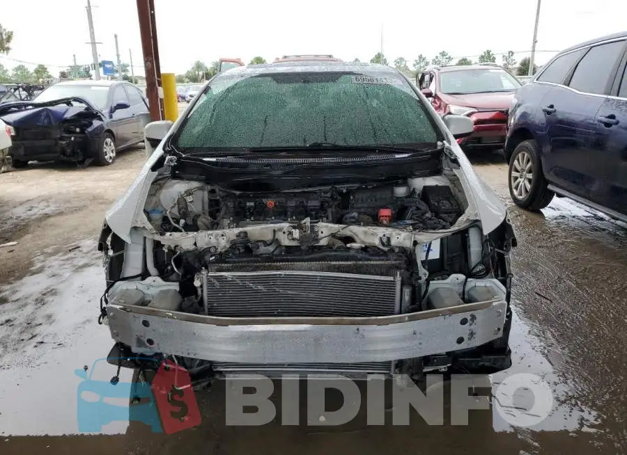 19XFB2F98FE058024 Photo# 5