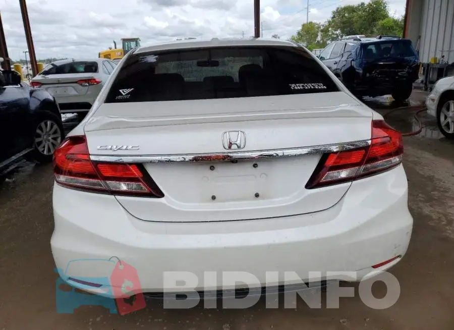 19XFB2F98FE058024 Photo# 6