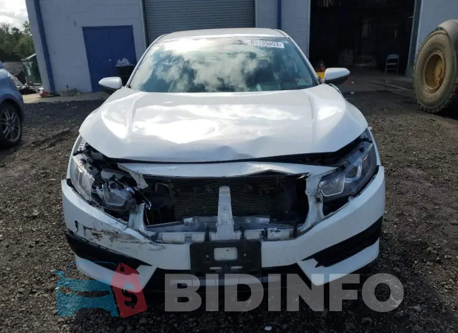 19XFC2F50HE210634 Photo# 5