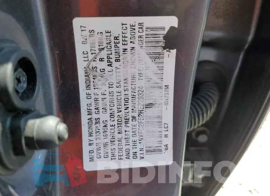 19XFC2F52HE220324 Photo# 12