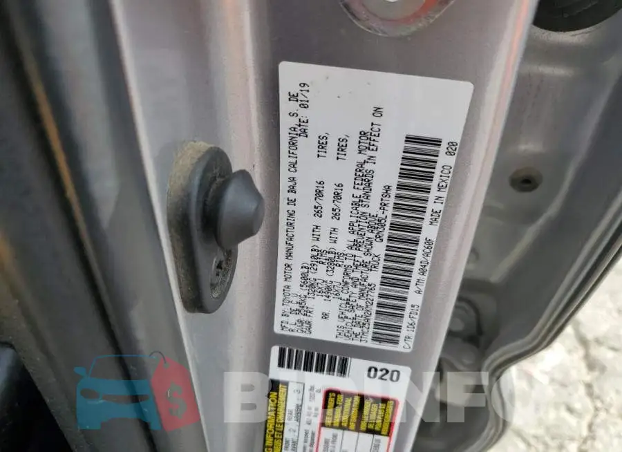 3TMCZ5AN2KM227765 Photo# 12