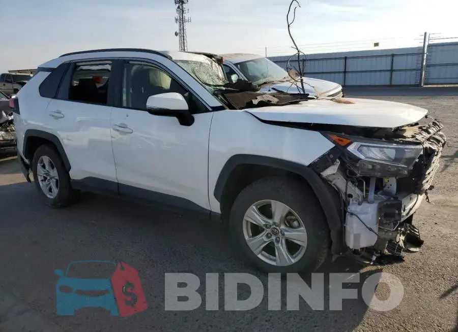 JTMP1RFV8KD511194 Photo# 4