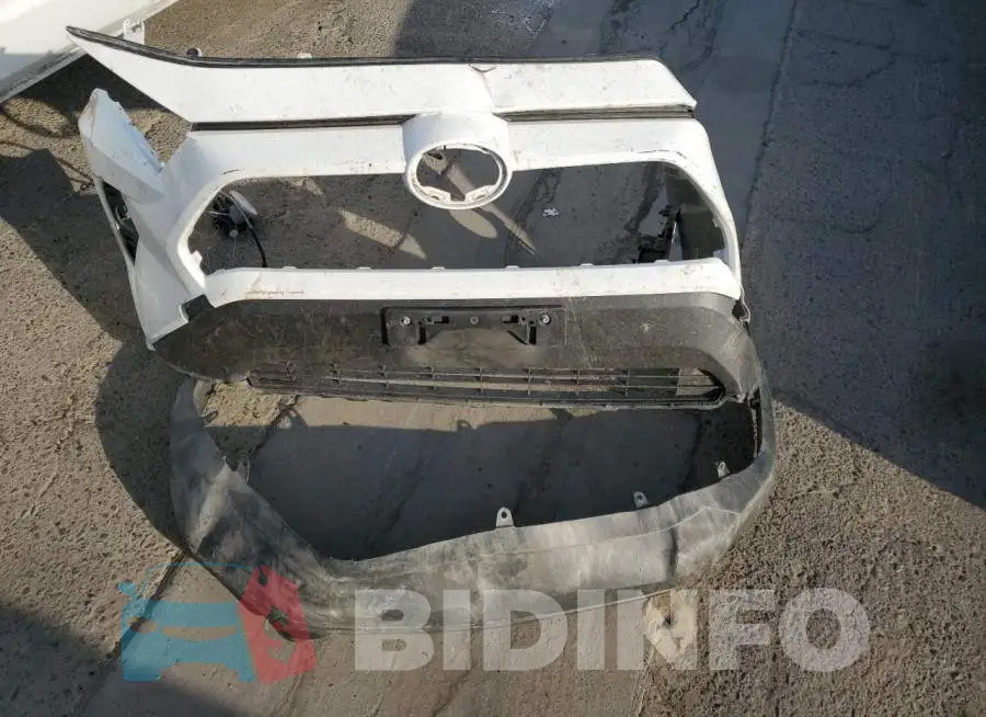 JTMP1RFV8KD511194 Photo# 12