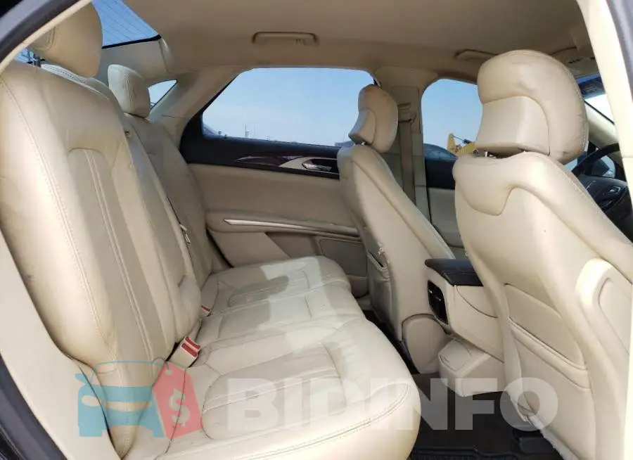 3LN6L2G9XFR621767 Photo# 10