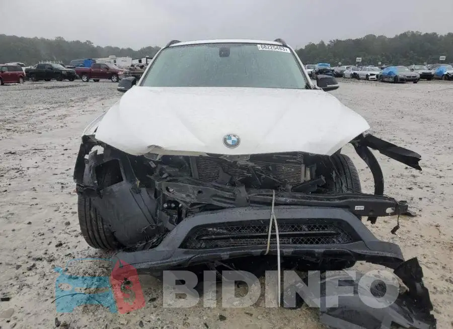 WBAVM1C55FV316526 Photo# 5