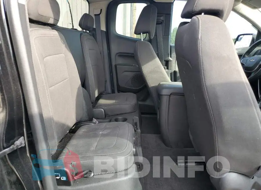 1GCHSBEA2F1155484 Photo# 10