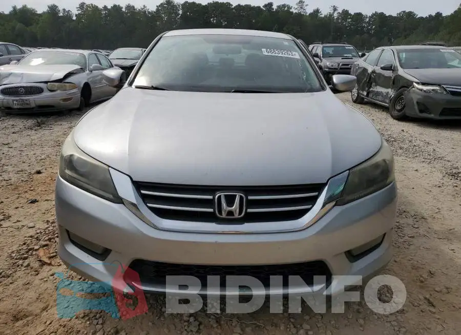 1HGCR2F53EA277245 Photo# 5